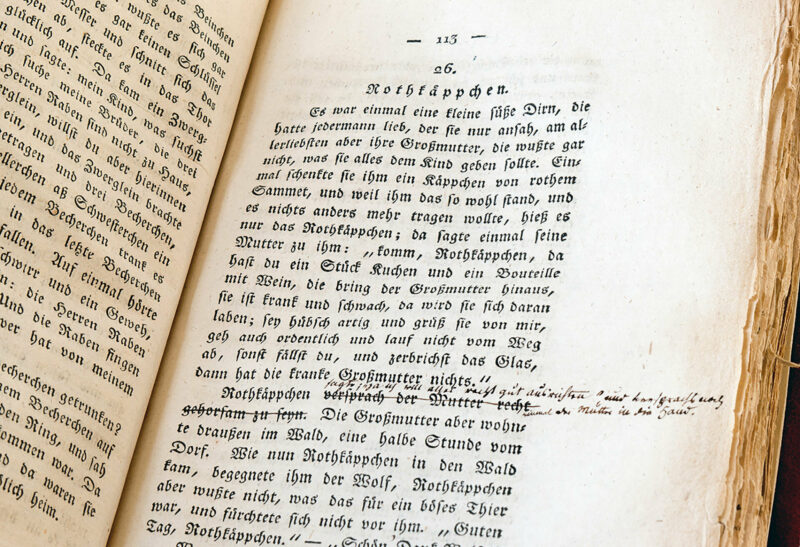 B | Buch | UNESCO Welterbe - Handexemplare der Kinder- und Hausmärchen | © Grimm-Sammlung der Stadt Kassel Handexemplare der Kinder- und Hausmärchen mit handschriftlichen Notizen von den Brüdern Grimm.