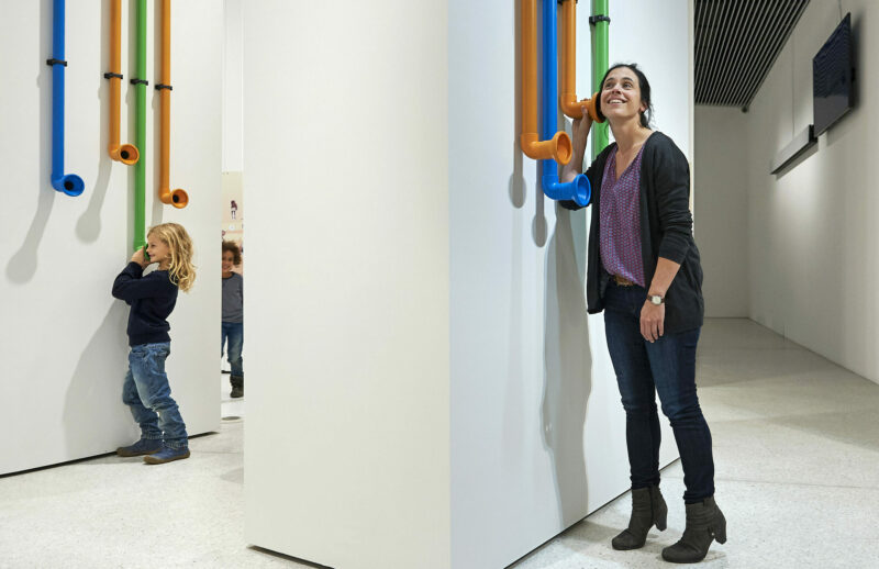 Sonderausstellung - HörenSAGEN | Foto: Tanja Jürgensen HörenSAGEN | Die Installation von Ole Werner vermittelt die Tradition der mündlichen Weitergabe von Sagen auf ganz plastische Art und Weise.