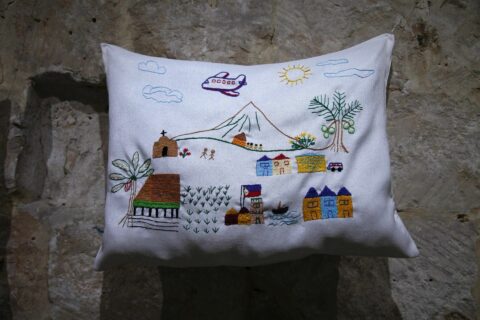 Storytelling | Aglaia Haritz Abdelaziz Aglaia Haritz/Abdelaziz Zerrou, Embroiderers of Actuality, Ausstellungsansiccht: Gabriel Caruana Foundation, Valetta