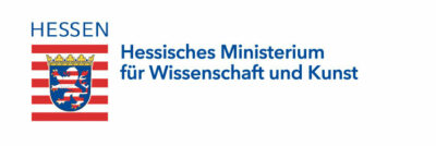 Sonderausstellung Necla Rüzgar | Logo Hessisches Ministerium für Wissenschaft und Kunst Logo des Hessischen Ministeriums für Wissenschaft und Kunst