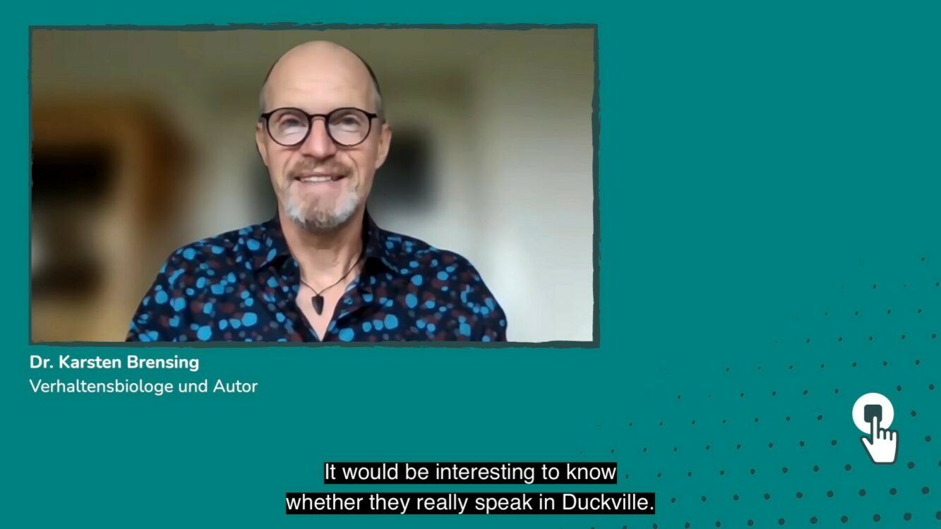 Ausstellung ICH, DAS TIER | Interviewstation mit Dr. Karsten Brensing, Verhaltensbiologe und Autor | © GRIMMWELT Kassel