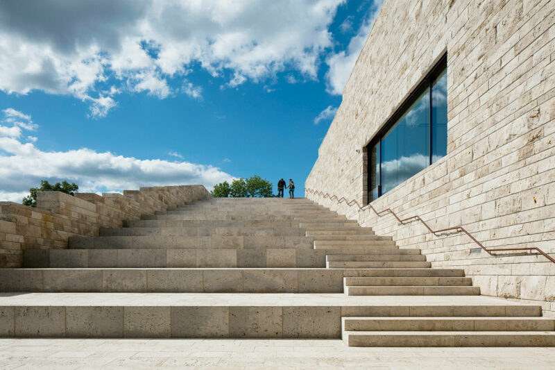 GRIMMWELT Kassel | Treppe zum Dach | Foto: Jan Bitter Die Treppe zum Dach der GRIMMWELT.