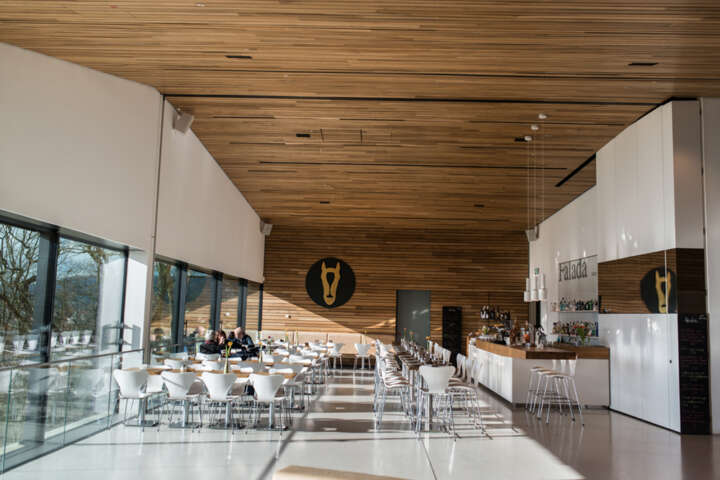 View into the restaurant FALADA | Photo: Sascha Mannel