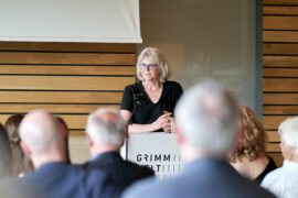 GRIMMWELT | 20 Jahre UNESCO Welterbe | Festakt Festrednerin Claudia Martin-Konle (Leitende Bibliotheksdirektorin der Universitätsbibliothek Kassel, Landesbibliothek und Murhardsche Bibliothek der Stadt Kassel) am Festakt zum 20. Jubiläum der Ernennung der Handexemplare der »Kinder- und Hausmärchen« der Brüder Grimm zum »Memory of the World« (Weltdokumentenerbe) in der GRIMMWELT Kassel am 17. Juni 2025