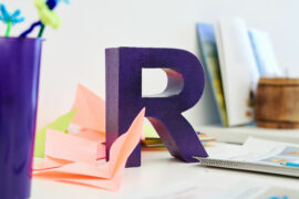 GRIMMWELT | 20 Jahre UNESCO Welterbe | Uni Paderborn Ausstellung Ausstellung Studierender der Universität Paderborn mit Unterrichtsinhalten zum Thema der Handexemplare der »Kinder- und Hausmärchen« der Brüder Grimm, »Memory of the World« (Weltdokumentenerbe) in der GRIMMWELT Kassel am 17. Juni 2025