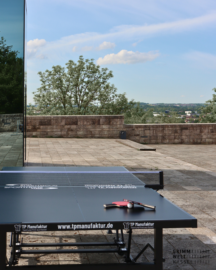 GRIMMpong »GRIMMpong« - Pingpong mit Aussicht Ein neues Freizeitangebot auf der GRIMMWELT in Kooperation mit dem Sporthaus Kassel und der TP Textil & Print Manufaktur